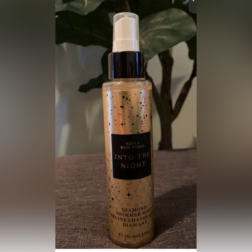 Bath & Body Works Into The Night Body Wash - Gold Sparkle